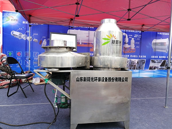 油煙凈化器該如何匹配合適的風(fēng)機(jī)呢？